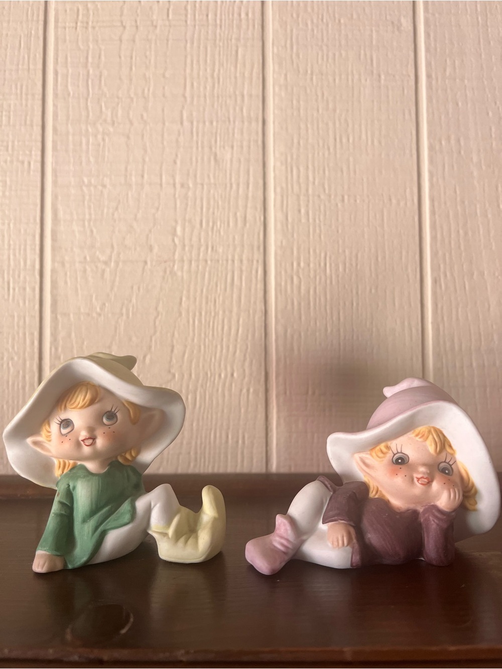 Vintage Homco pixie elf Figurine Set in Green and Pink